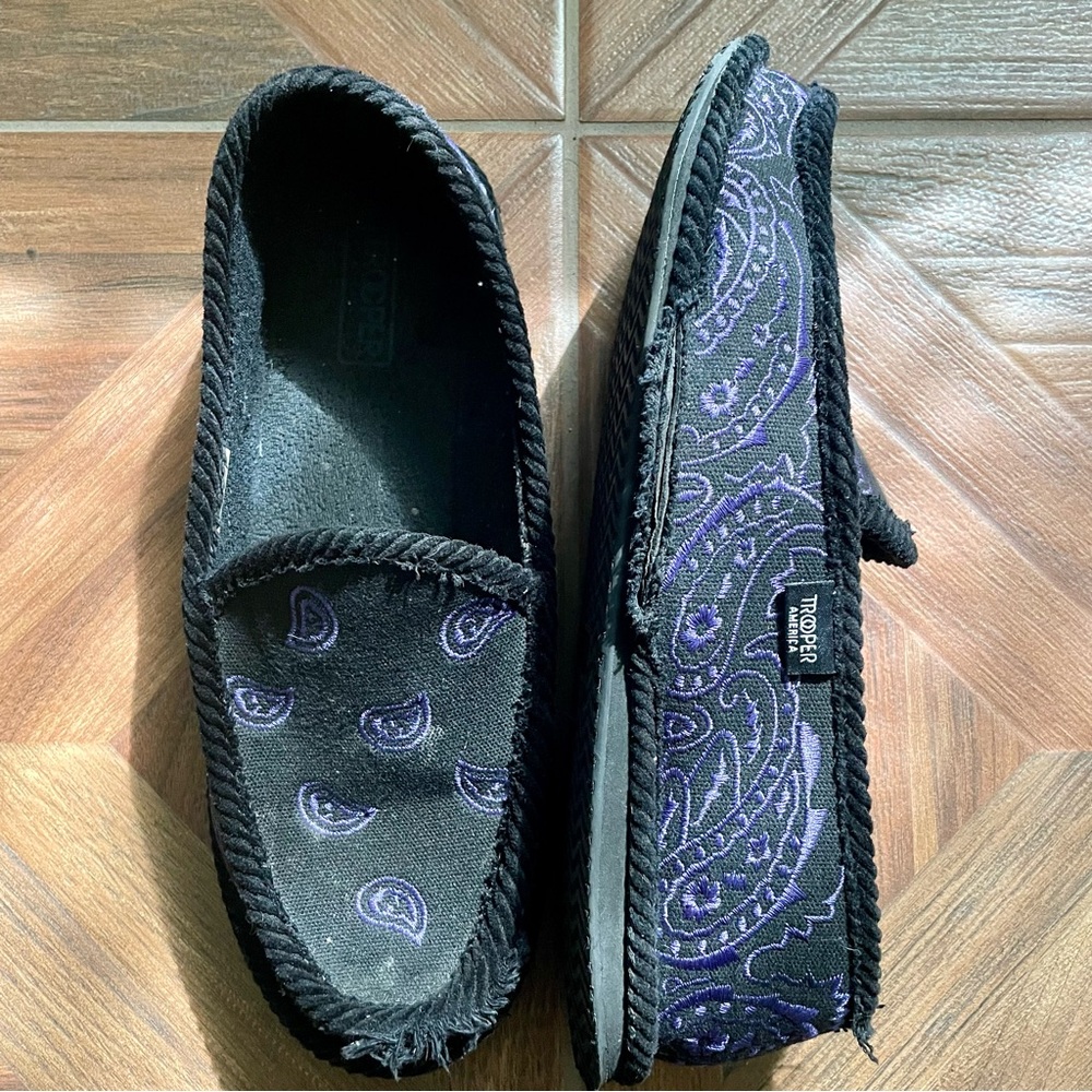 Trooper America Black Slip-On Shoes with Purple Paisley Men's Size 12 wear+tear
